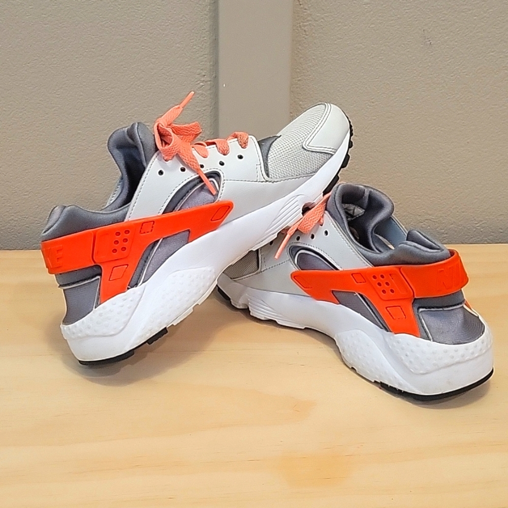 Nike Youth Athletic Shoes - Gray and Orange